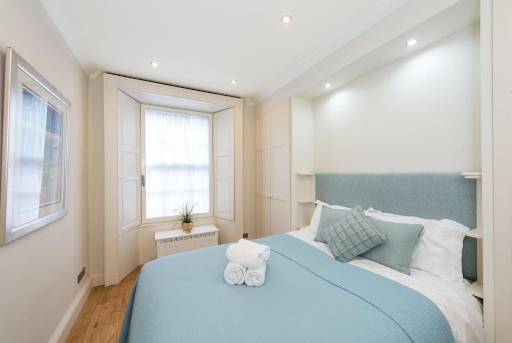 Self Catering , City Centre Apartment With Parking Единбург Екстериор снимка