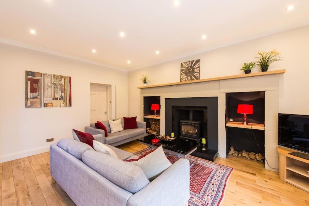 Self Catering , City Centre Apartment With Parking Единбург Екстериор снимка